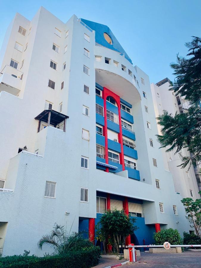 Royal Sea Studio Netanja Exterior foto